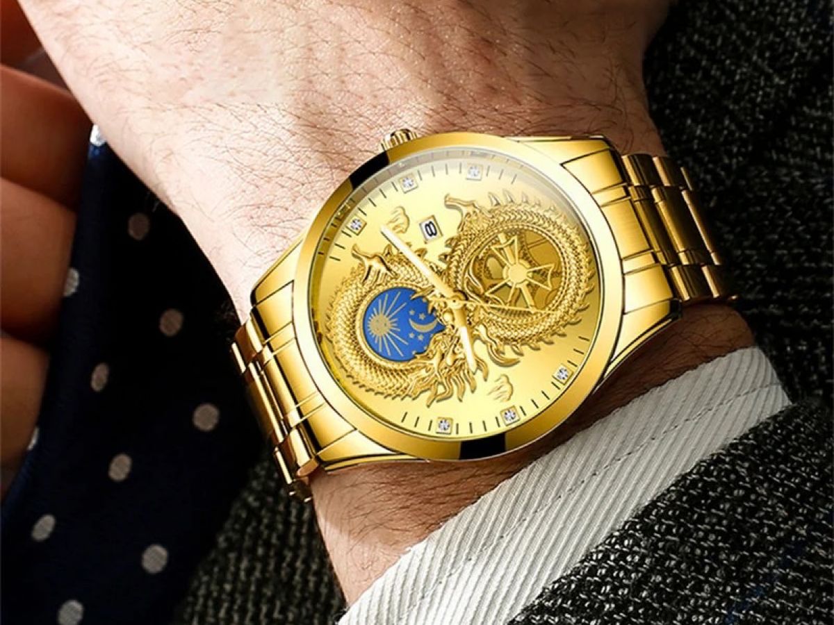 Golden Dragon  Watch